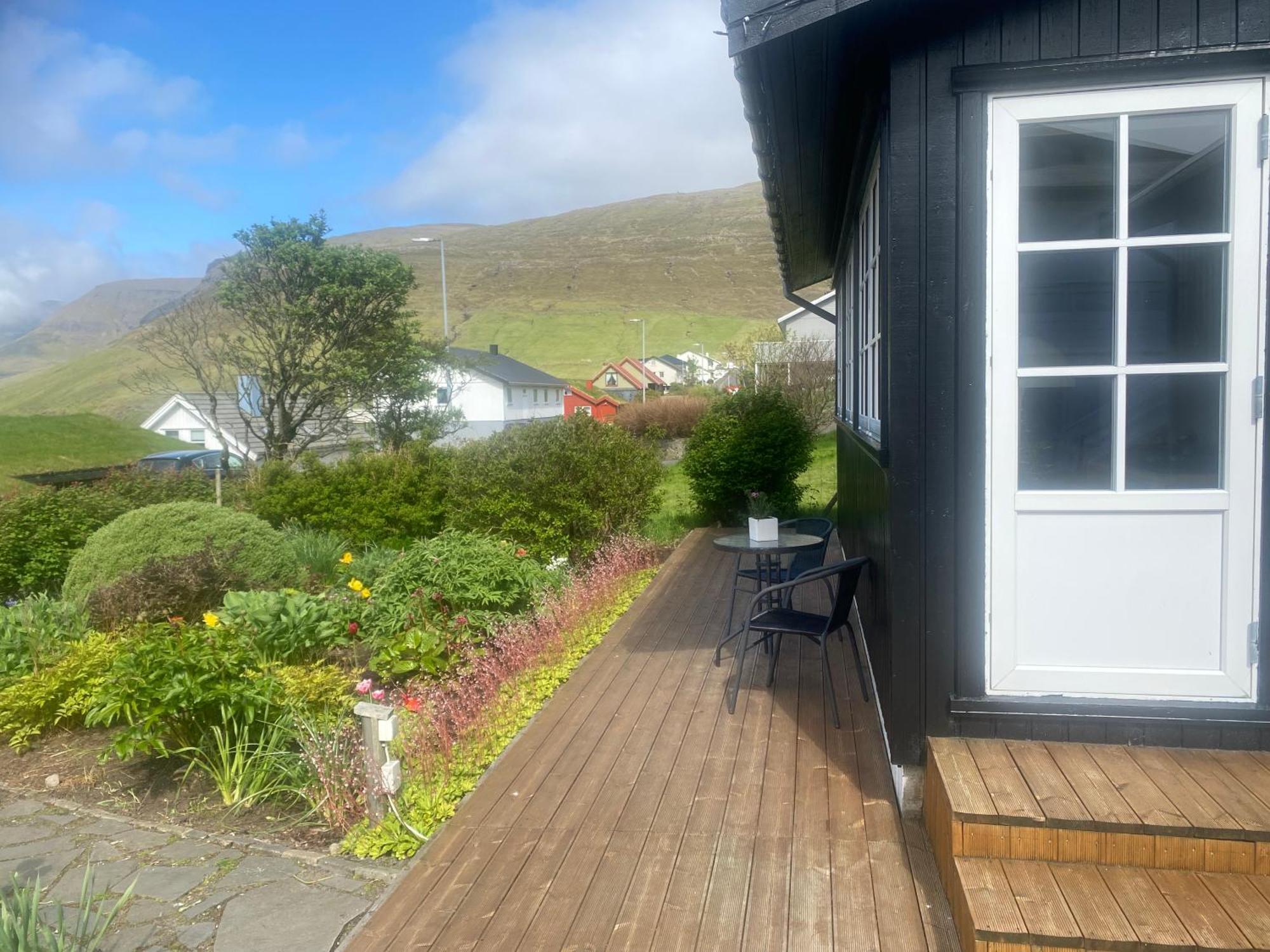 Villa Cosy House With Stunning View Sørvágur Esterno foto